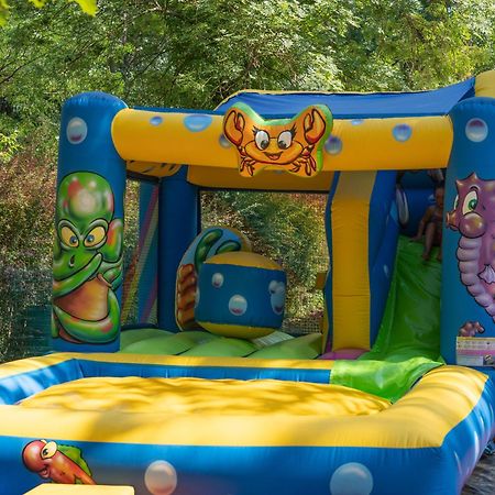 Camping De La Bageasse Brioude Exterior photo