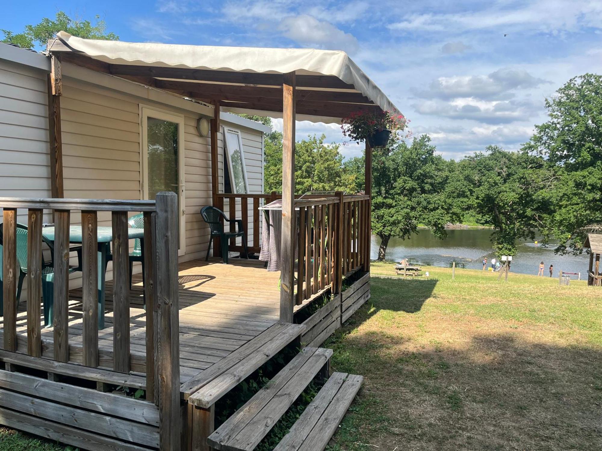 Camping De La Bageasse Brioude Exterior photo
